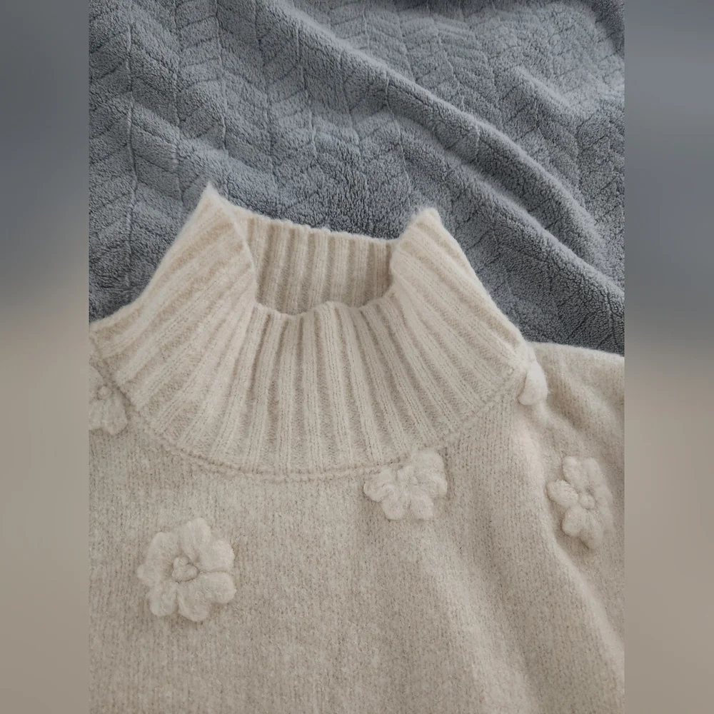 Jessica Simpson Ivory Knit Turtle Neck Sweater Womens Medium